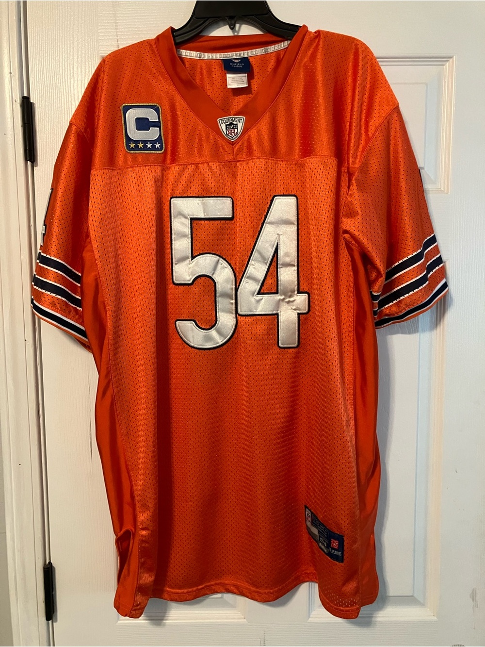 Chicago Bears Brian Urlacher #54 Jersey Reebok NFL Orange Size 54 Captains Patch